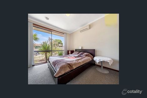 Property photo of 4 Balcombe Court Craigieburn VIC 3064