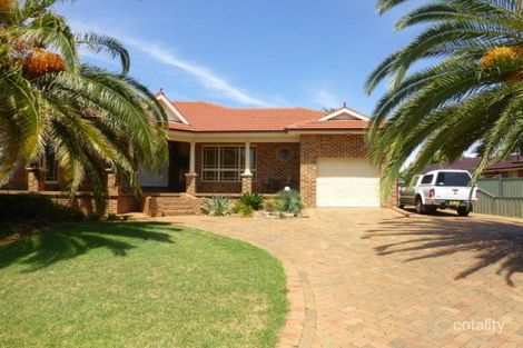 7 Coronation Ave, Parkes, NSW 2870