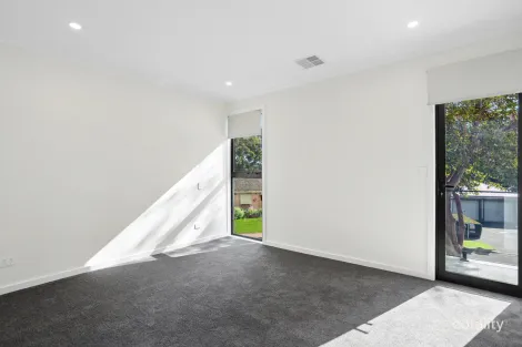 Property photo of 1 Hawthorn Crescent Campbelltown SA 5074