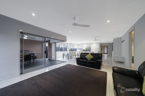 Property photo of 15 Bugle Lane Cranbourne West VIC 3977