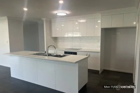 Property photo of 118 Murphy Street Point Vernon QLD 4655