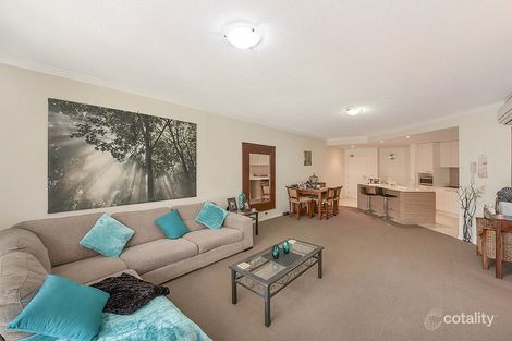 Property photo of 9/1 Lakefront Crescent Varsity Lakes QLD 4227