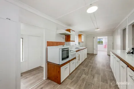 Property photo of 35 James Street Rosedale QLD 4674