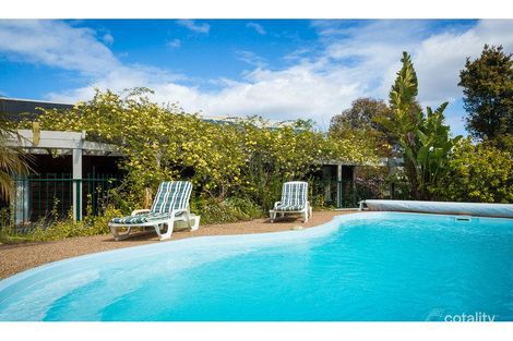 Property photo of 1 Garden Circle Berrambool NSW 2548