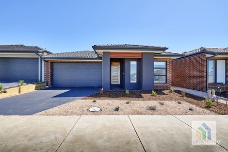 96 Grande Belmond Ave, Cranbourne East, VIC 3977