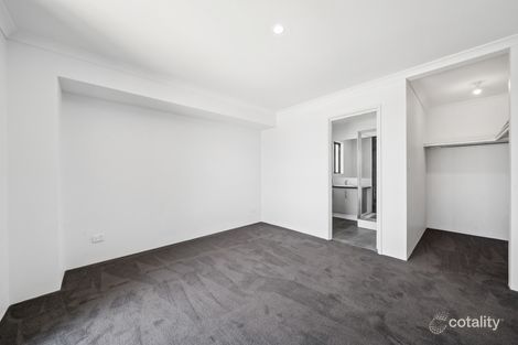 Property photo of 27 Kyogle Place Armadale WA 6112