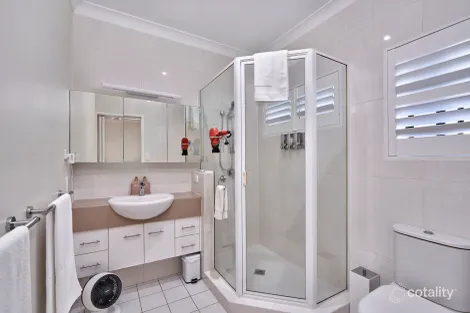 Property photo of 76 Veivers Road Palm Cove QLD 4879