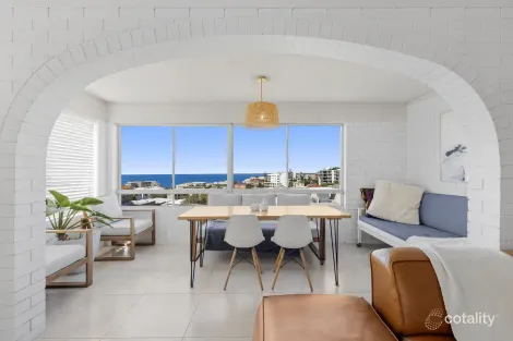 3/8 Queen St, Kings Beach, QLD 4551