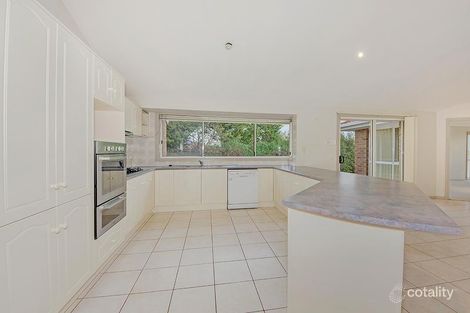 Property photo of 21 Sovereign Way Hillside VIC 3037
