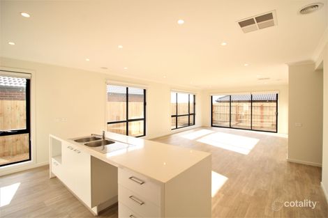 Property photo of 8 Fowler Place Aintree VIC 3336