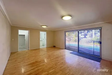 Property photo of 9 Bosun Parade Ashmore QLD 4214