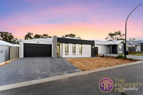 Property photo of 7 Epping Way Wellard WA 6170