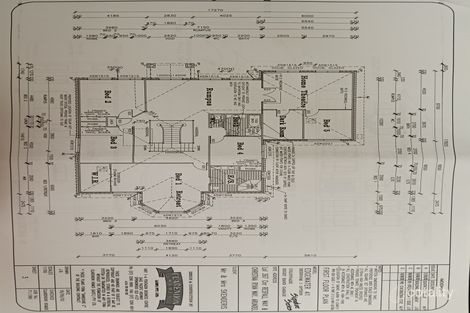 Property photo of 2 Respall Way Arundel QLD 4214