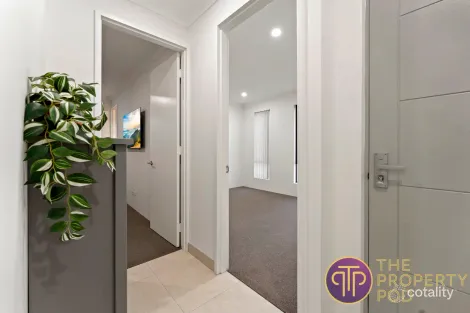 Property photo of 7 Epping Way Wellard WA 6170