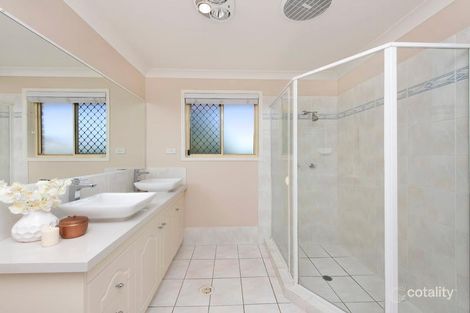 Property photo of 15 Oakley Street Carindale QLD 4152