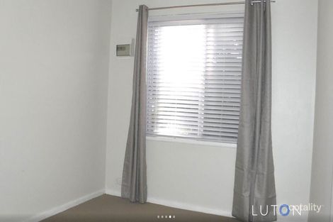 Property photo of 2/2 Donald Road Queanbeyan NSW 2620
