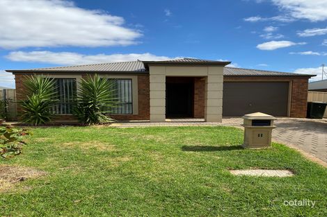 11 Crown Ct, Munno Para West, SA 5115