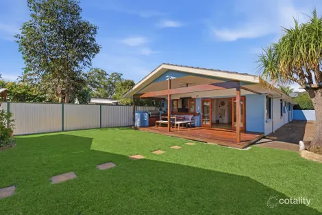 17 Stella Rd, Umina Beach, NSW 2257