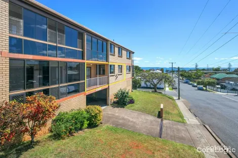 Property photo of 2/88 Akonna Street Wynnum QLD 4178