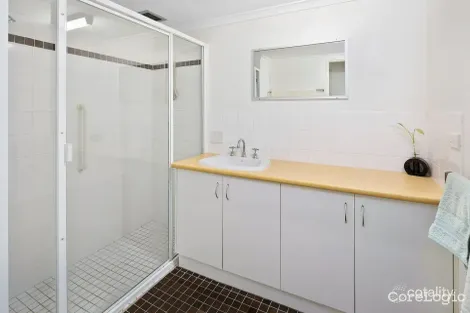 Property photo of 2/88 Akonna Street Wynnum QLD 4178