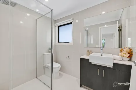 Property photo of 1405 North Road Oakleigh East VIC 3166