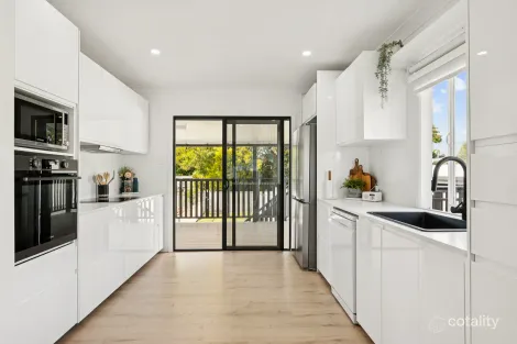 7 Dobson Dr, Strathpine, QLD 4500