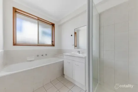 Property photo of 1/13 Branston Road St Albans VIC 3021