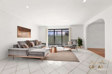 Property photo of 22 Lovell Drive St Albans VIC 3021