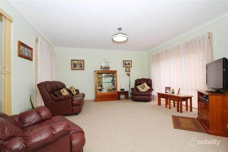 Property photo of 44 Manning Clark Road Mill Park VIC 3082