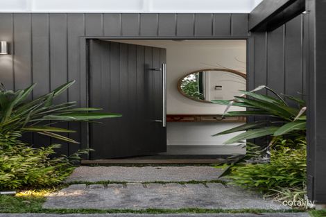 Property photo of 313 Gallaghers Road Glen Waverley VIC 3150