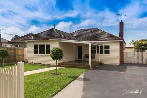 2 Langibanool Ave, Hamlyn Heights, VIC 3215