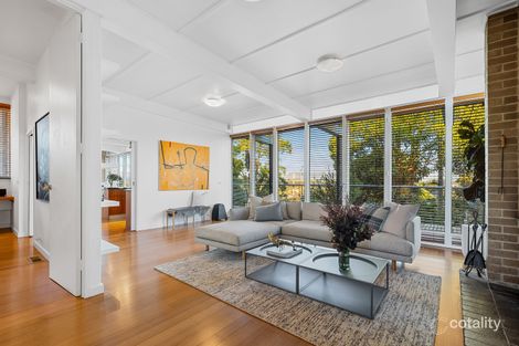 Property photo of 313 Gallaghers Road Glen Waverley VIC 3150