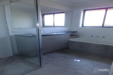 Property photo of 38 Songlark Crescent Thurgoona NSW 2640