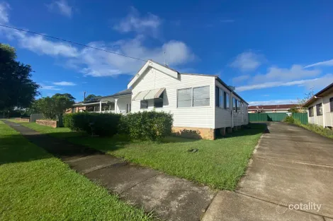 2 FLETT ST, TAREE, NSW 2430