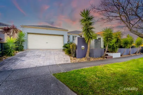13 Hammerwood Ave, Derrimut, VIC 3026