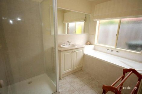 Property photo of 51 Breamlea Way Cranbourne West VIC 3977