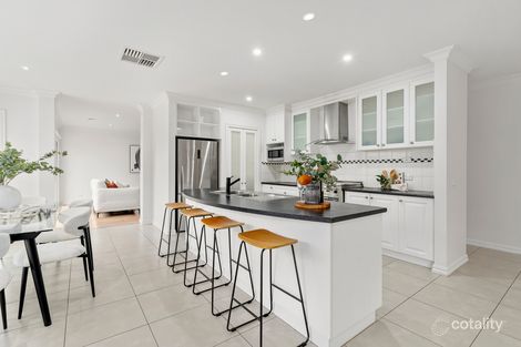 Property photo of 7 Pepperbush Crescent Langwarrin VIC 3910