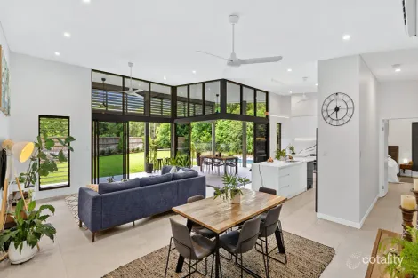 1 Barrier Dr, Kewarra Beach, QLD 4879