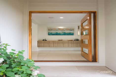 Property photo of 8 Beaconsfield Drive Burleigh Waters QLD 4220