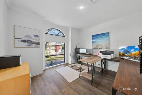 Property photo of 2 Tamarind Close Thornlands QLD 4164