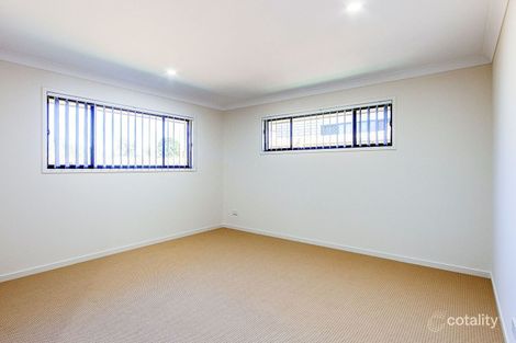 Property photo of 10 Ward Street Flinders View QLD 4305