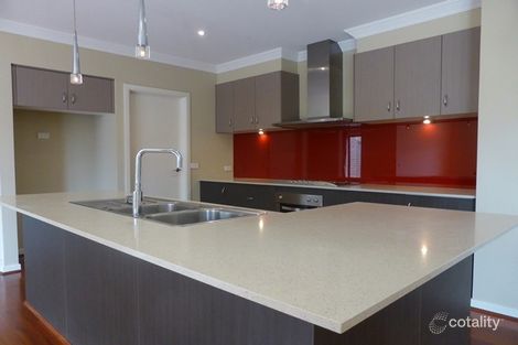 Property photo of 5 Sinavara Avenue Point Cook VIC 3030