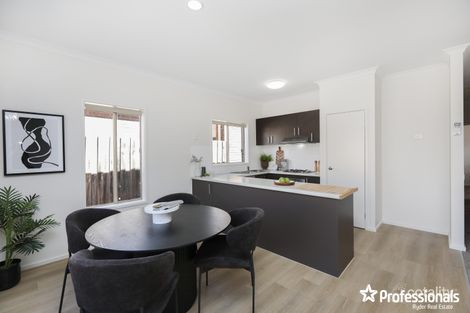 Property photo of 16/17 Crestmont Drive Melton South VIC 3338