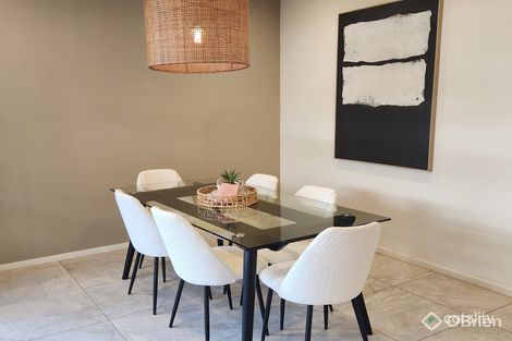 Property photo of 27 Flowerbloom Crescent Clyde North VIC 3978