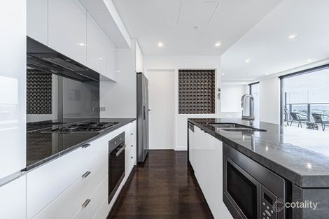 Property photo of 802/5 Sovereign Point Court Doncaster VIC 3108