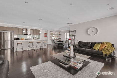 Property photo of 28 Ridgegreen View Caroline Springs VIC 3023