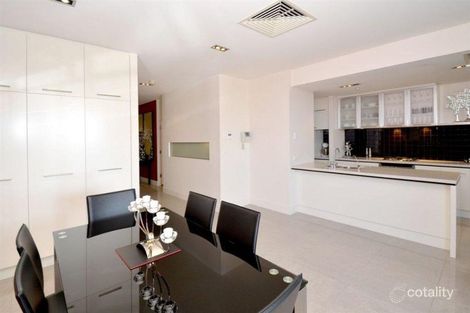 Property photo of 18/8-9 North Esplanade Glenelg North SA 5045