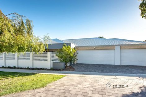 11a Phillips Gr, Innaloo, WA 6018