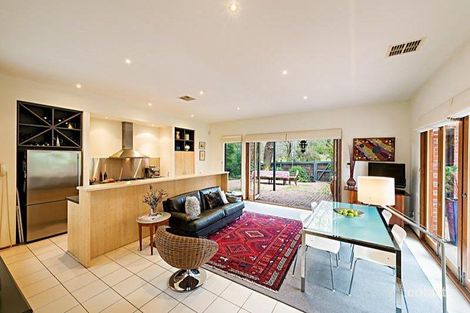 Property photo of 11 Roemer Crescent Alphington VIC 3078