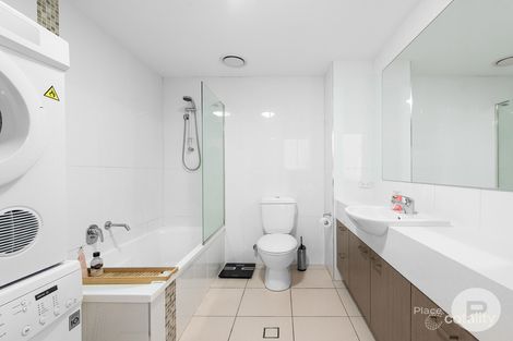 Property photo of 20/11 Riding Road Hawthorne QLD 4171